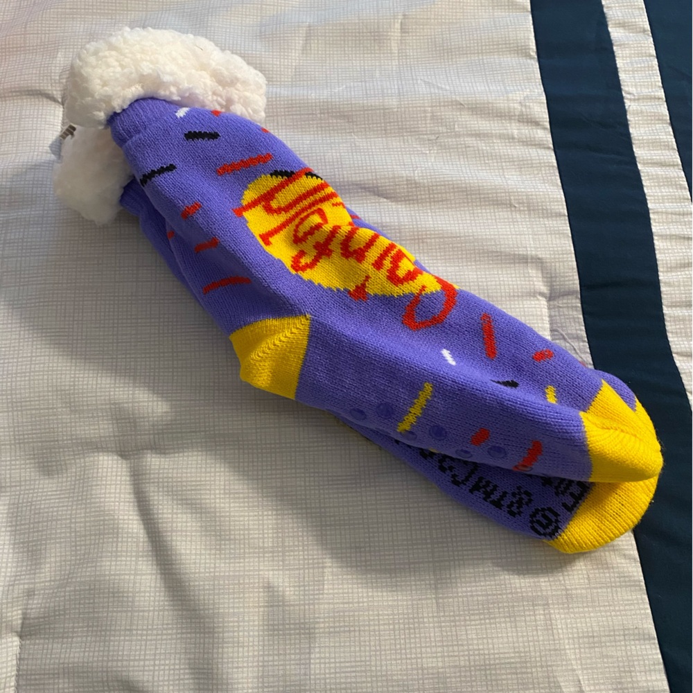Batman & Seinfeld—3 Sherpa Slipper Sock Bundle - Picture 10 of 11